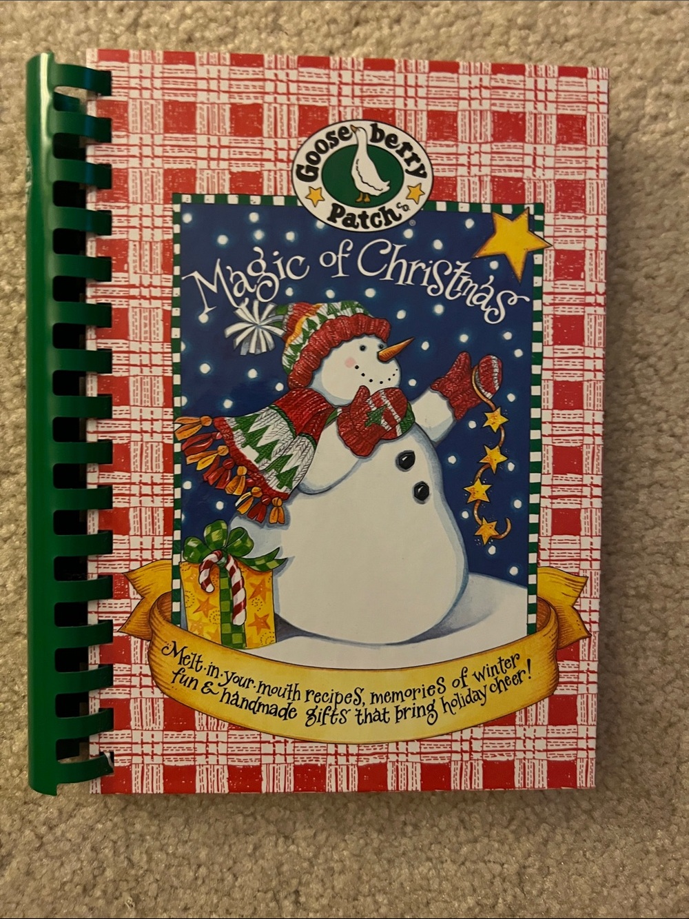 Gooseberry Patch Magic of Christmas Holiday Recipe Book - SFH